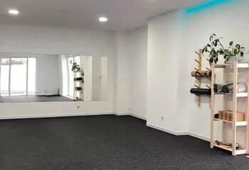 Estúdio Shanti - Touch Your Soul-Estúdio de Yoga